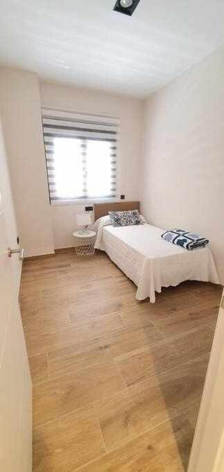 Apartamento Estupendo piso en la playa victoria Cádiz Exterior foto